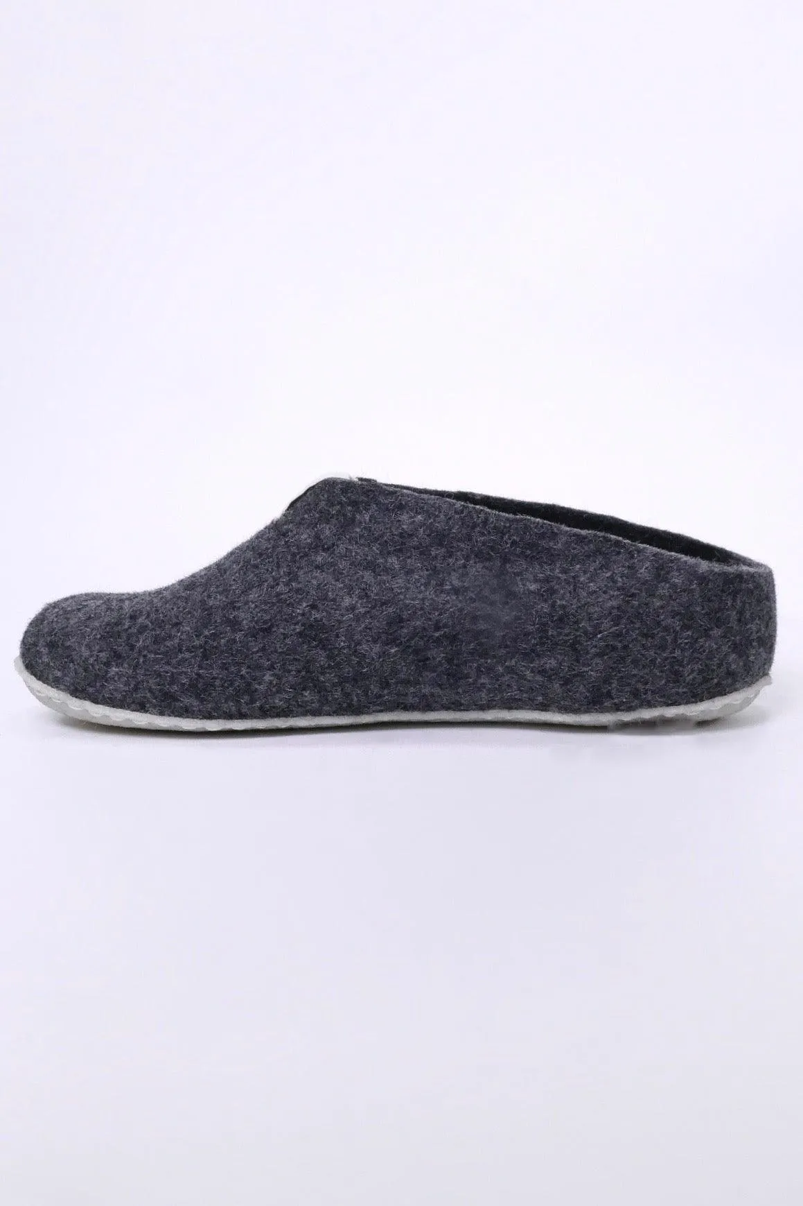 BAABUK Mel Slippers - Dark Grey