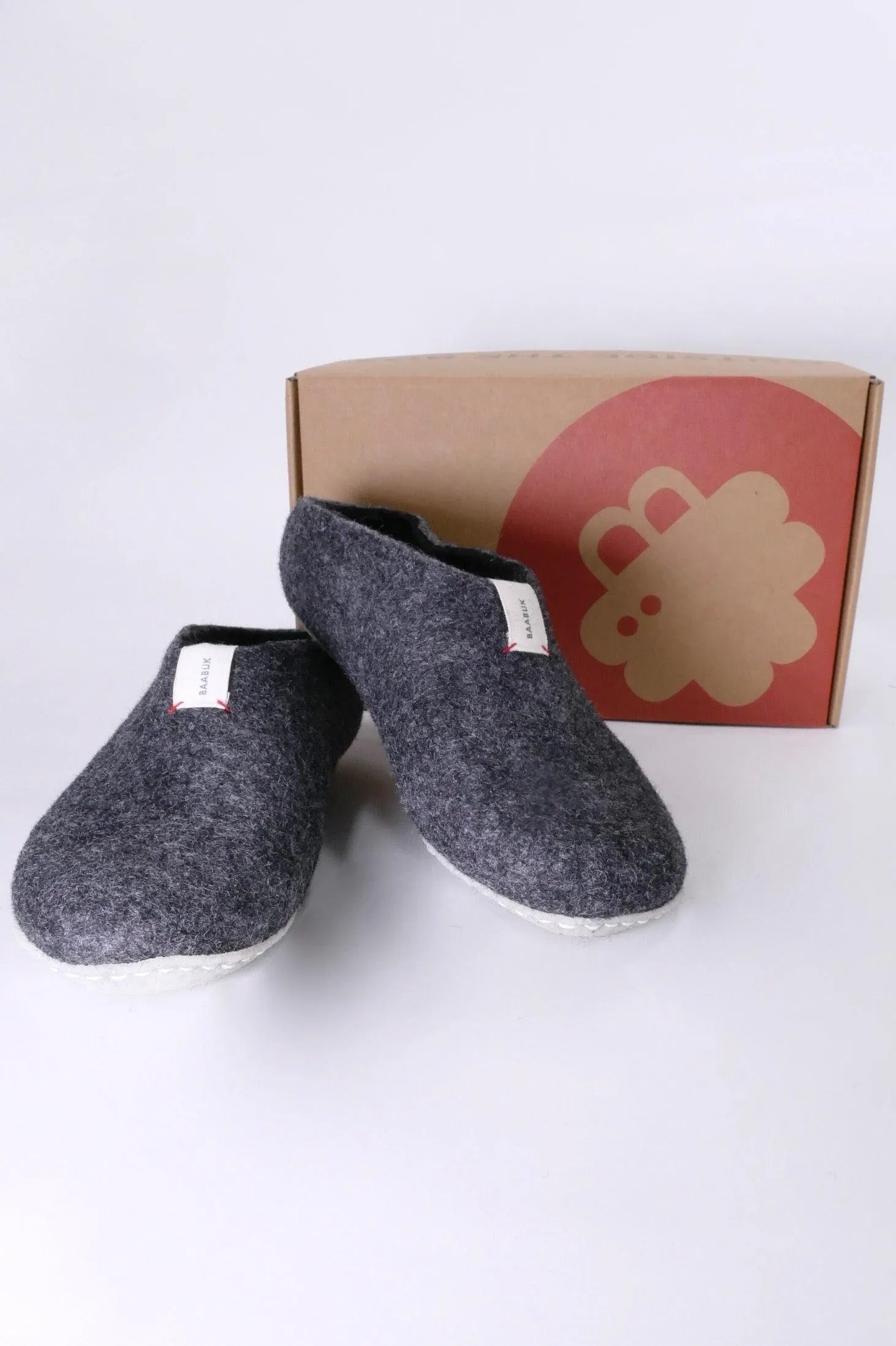 BAABUK Mel Slippers - Dark Grey