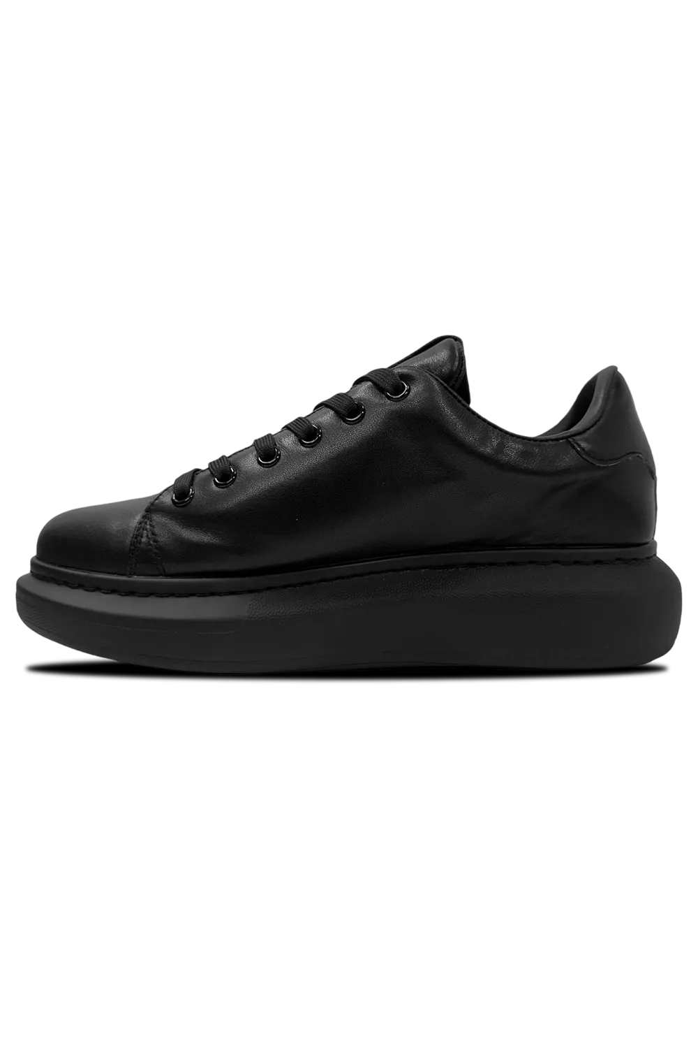 Sleek Baston Sneaker for Men - Optimal Product Title