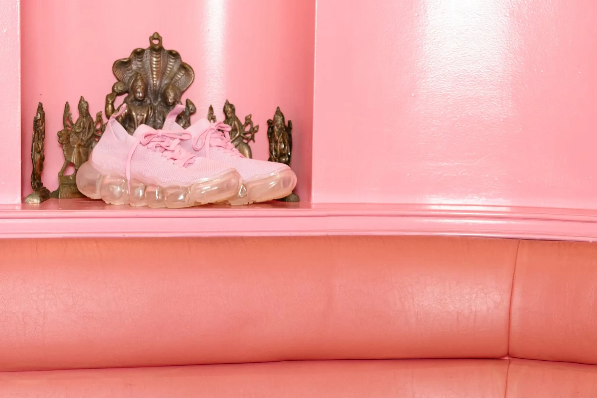 “Jewelry” Basic Shoes / Clear Pink