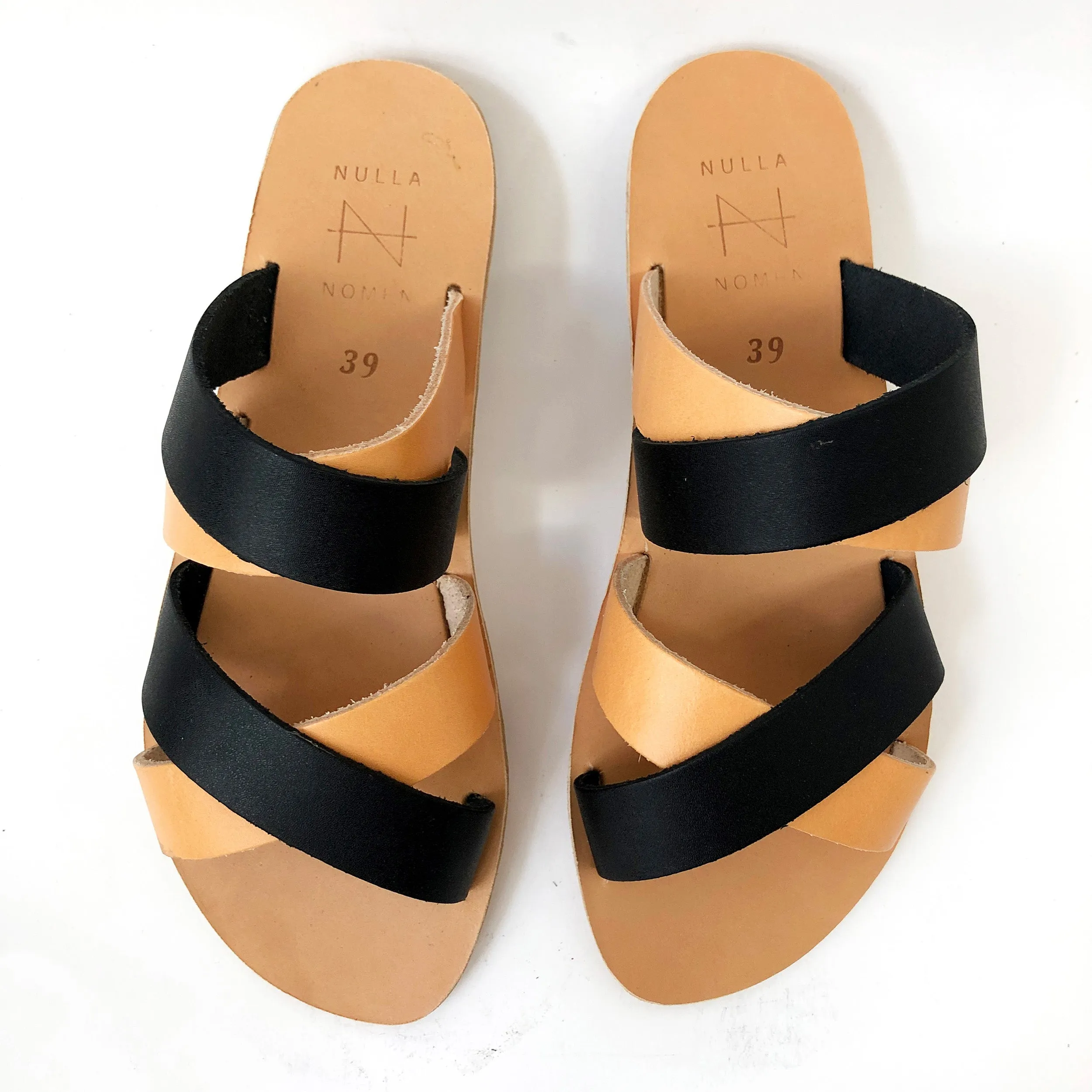 LAST PAIRS in 39 - Nulla Nomen Two-tone Cross Slipper - Black/Natural